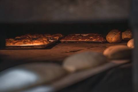 Cafés & bakeries